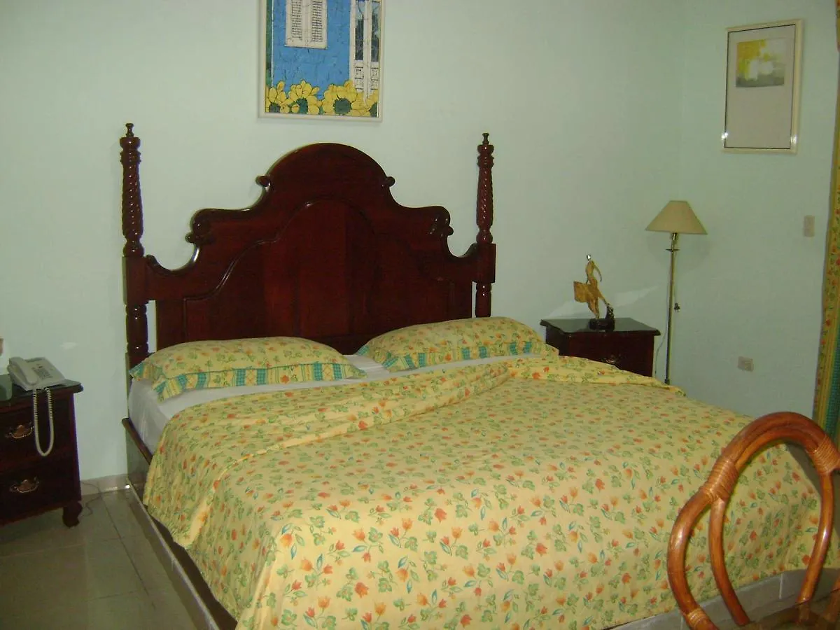 Mira Cielo Hotel Higuey